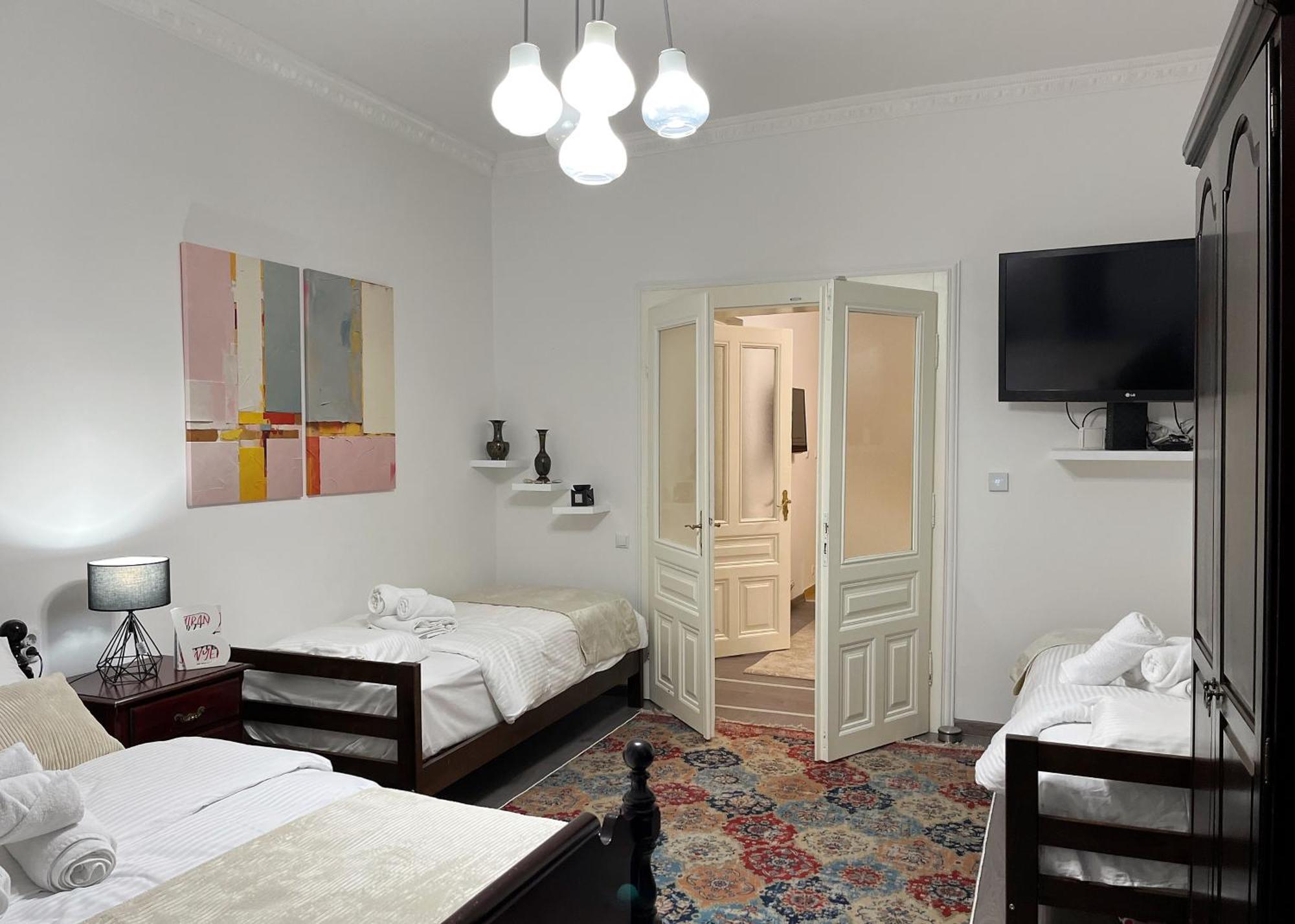 Main Street Retreat Apartment With Free Parking Saraievo Exterior foto